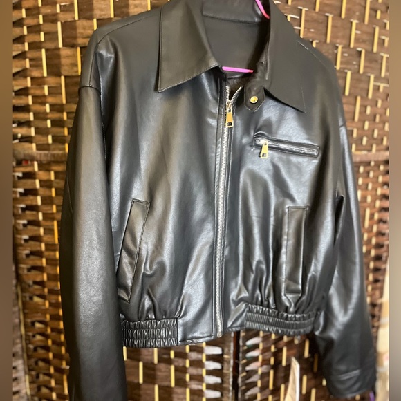 Moto Style Faux Leather Jacket - Picture 3 of 9